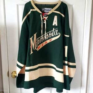 Vintage Parise wild alternate jersey